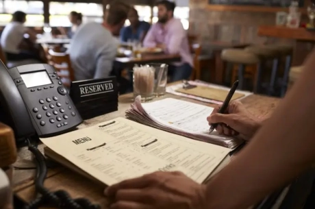 Migliora l’efficienza del ristorante con la gestione delle chiamate - 